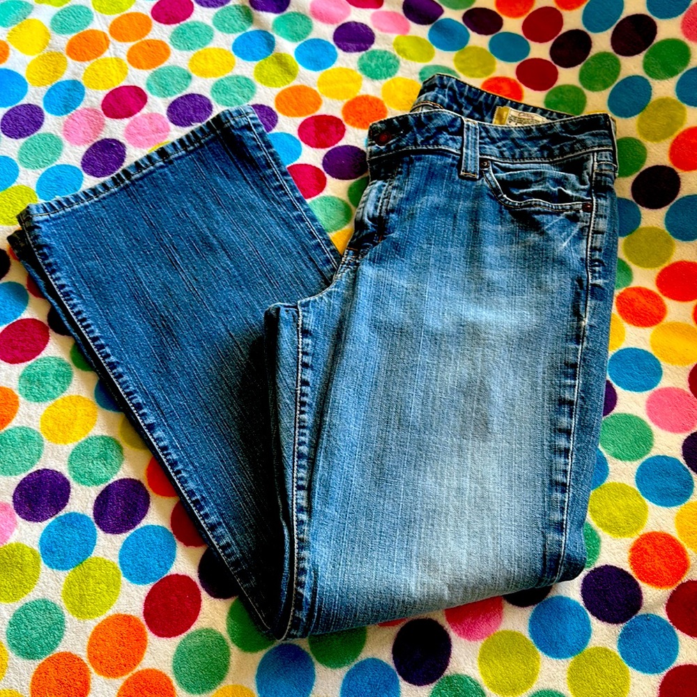 GAP Women’s Curvy Flare Jeans! EXCELLENT condition! Size 14